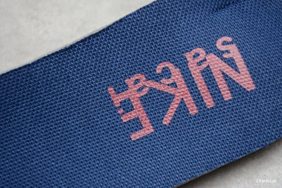 NIKE MAIZE SACAI VARSITY BLAZER X MID BV0072-700 1109